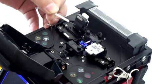 Splicer Machine DVP-760 Lightweight 500m Altitude USB - Image 2